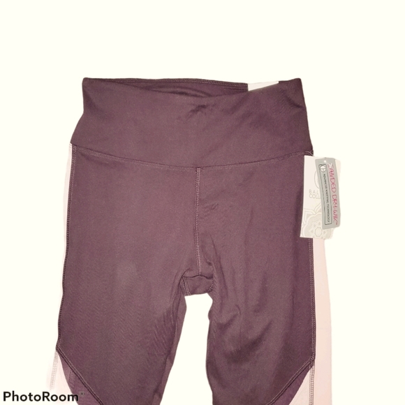 Balance Collection NWT Sanded Dry-Wik Athletic Legging 419 - Picture 4 of 5